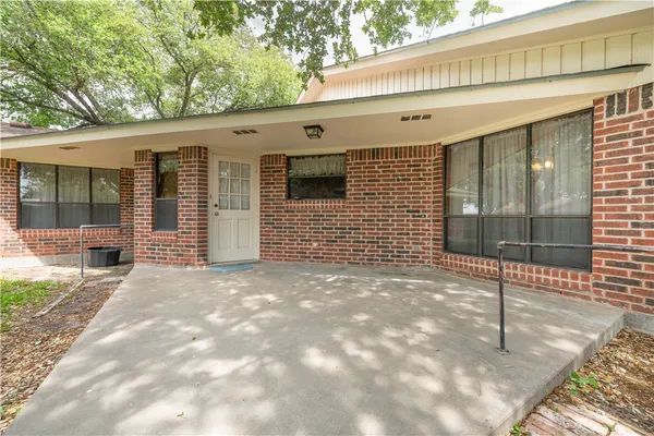 $245,000 | 503 Wendt Street, Orange Grove, TX 78372