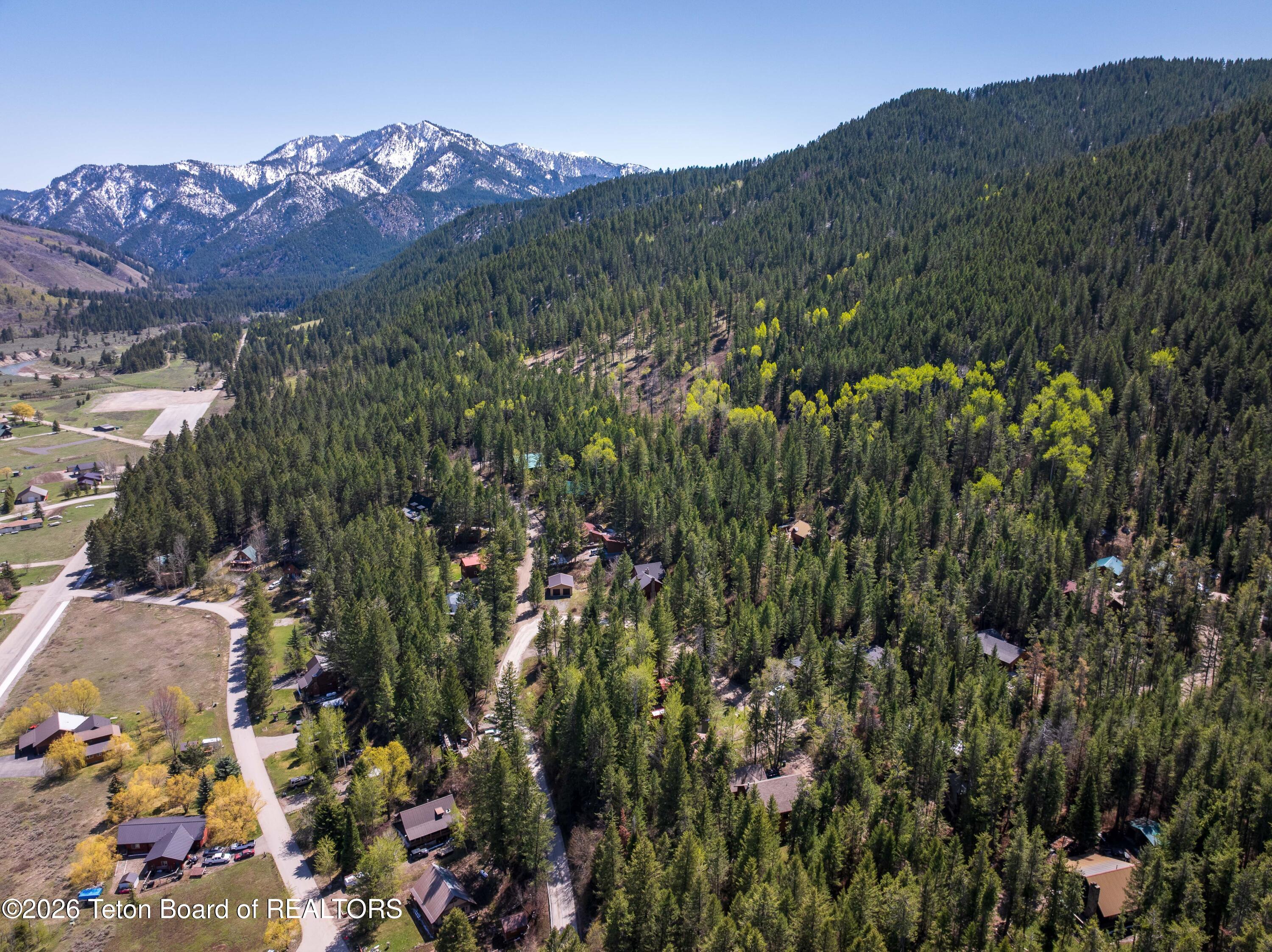 761 Terrace Drive Alpine, WY 83128 - Photo 11 of 47 761 Terrace Dr 0104_D