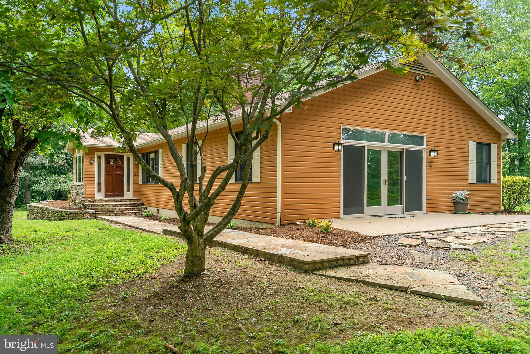 236 Lizzie Mills Road Castleton, VA 22716 - Photo 2 of 50