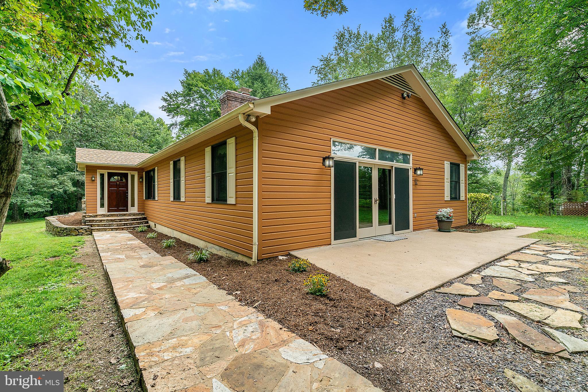 236 Lizzie Mills Road Castleton, VA 22716 - Photo 4 of 50