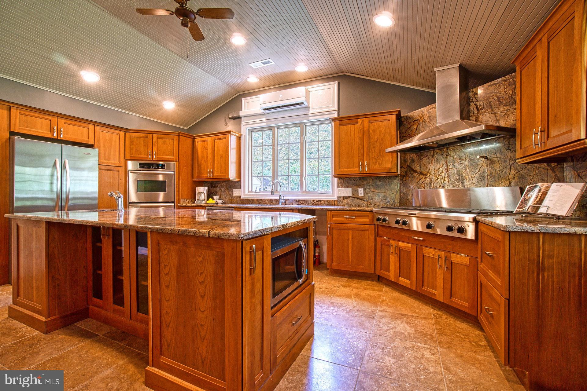 381 Swindler Hollow Road Sperryville, VA 22740 - Photo 7 of 31