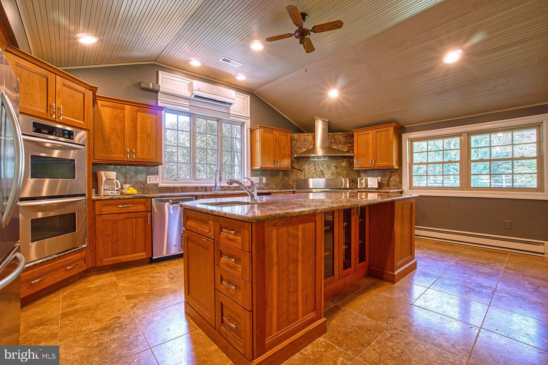 381 Swindler Hollow Road Sperryville, VA 22740 - Photo 8 of 31