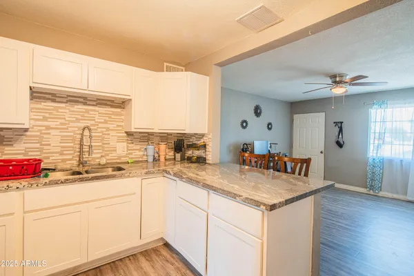 $328,900 | 206 North 5th Street, Avondale, AZ 85323