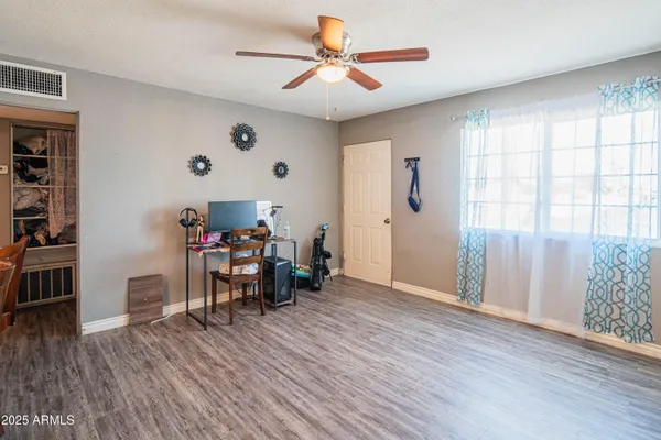 $328,900 | 206 North 5th Street, Avondale, AZ 85323