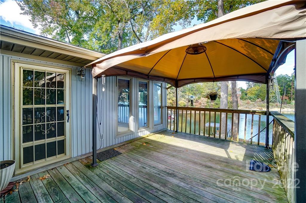 968 Rocky Point Lane Tega Cay, SC 29708 - Photo 30 of 40 Gallery Image 30