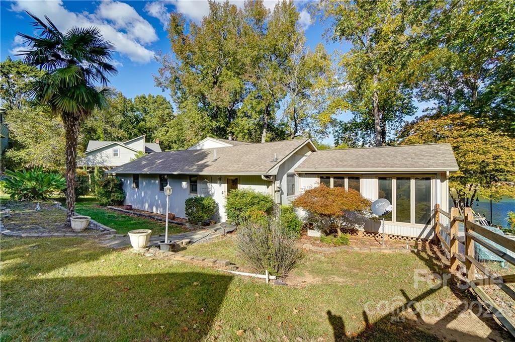 968 Rocky Point Lane Tega Cay, SC 29708 - Photo 5 of 40 Gallery Image 5