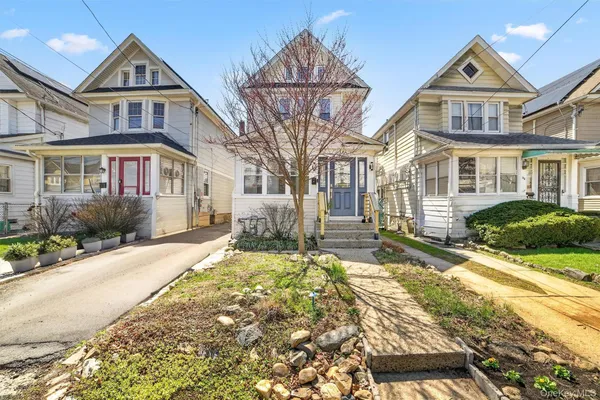 $699,000 | 146 Beechwood Avenue, Mount Vernon, NY 10553