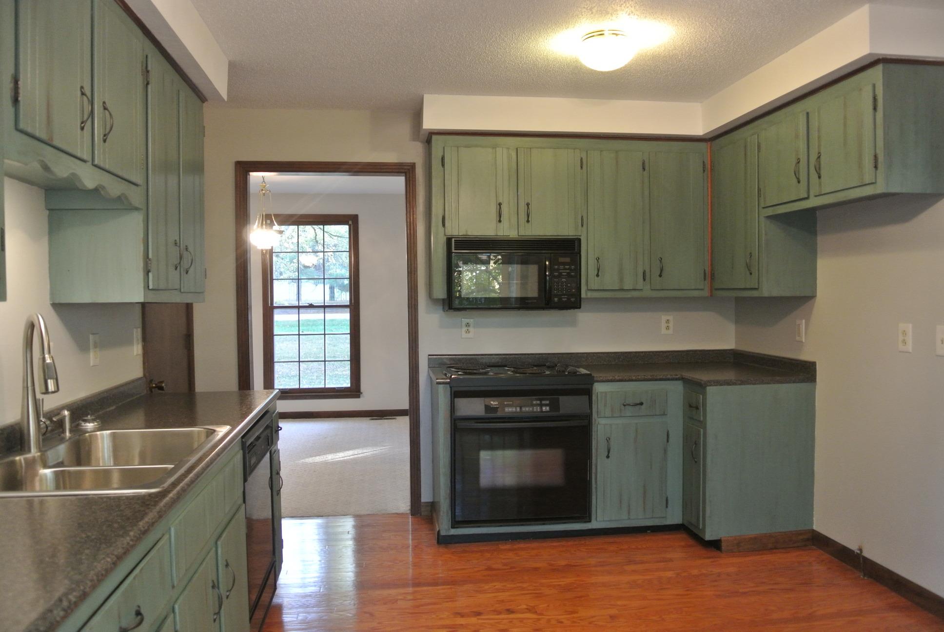 3041 Trough Springs Road Clarksville, TN 37043 - Photo 4 of 15 Gallery Image 4