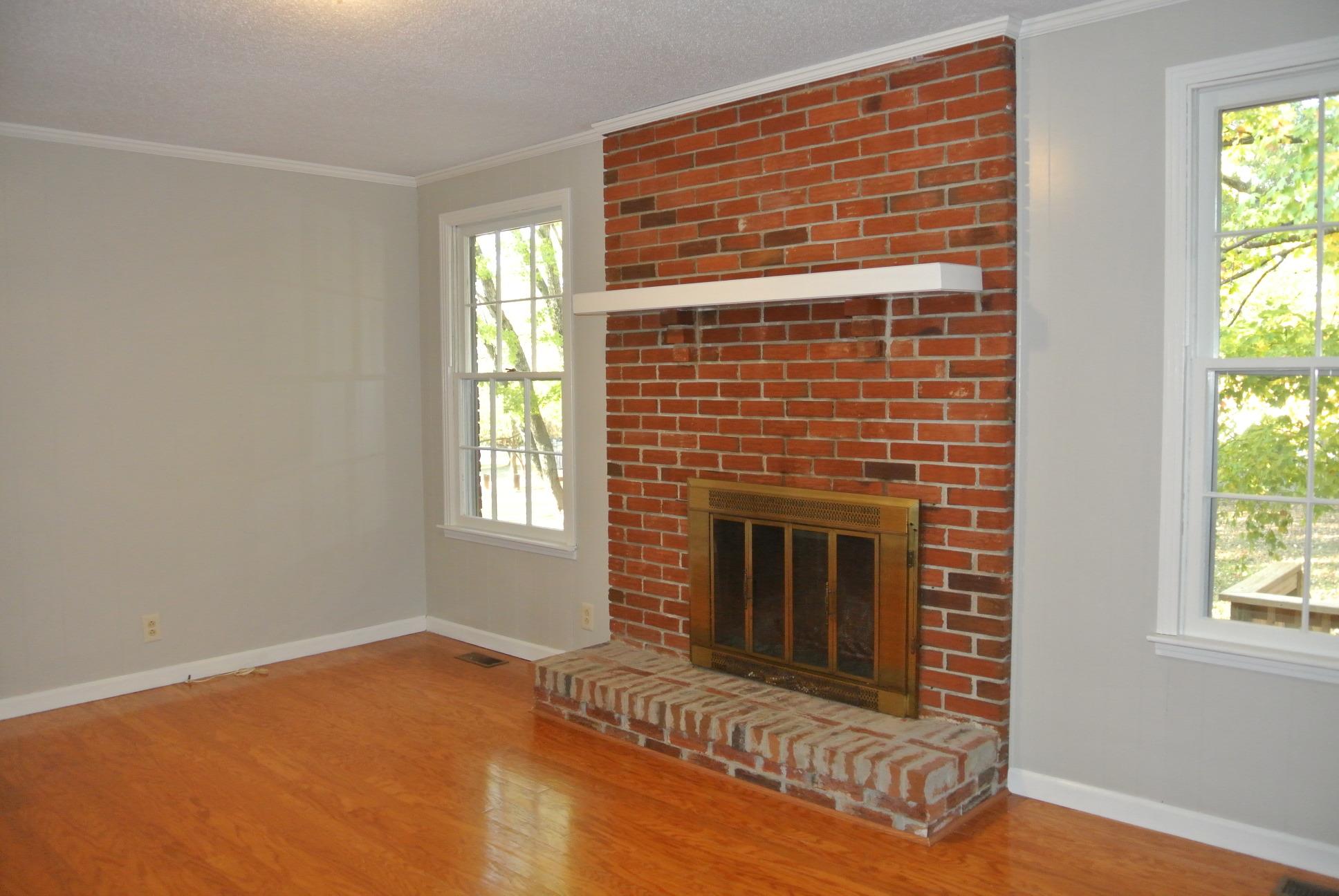 3041 Trough Springs Road Clarksville, TN 37043 - Photo 6 of 15 Gallery Image 6