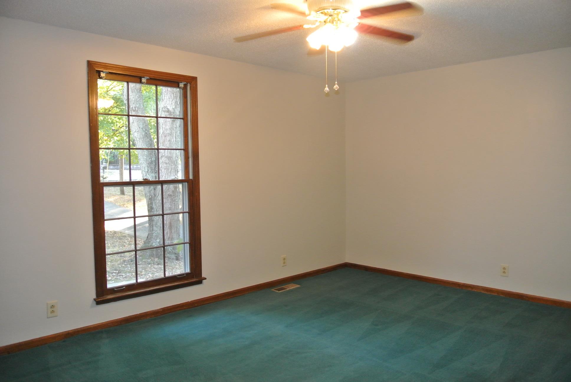 3041 Trough Springs Road Clarksville, TN 37043 - Photo 7 of 15 Gallery Image 7