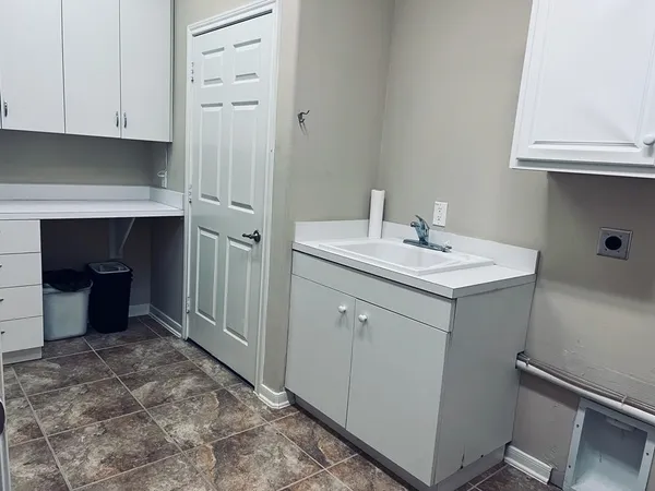 $2,800 | 5235 Valley Bluff Lane, Katy, TX 77494