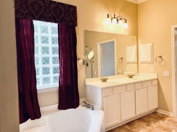 $2,800 | 5235 Valley Bluff Lane, Katy, TX 77494