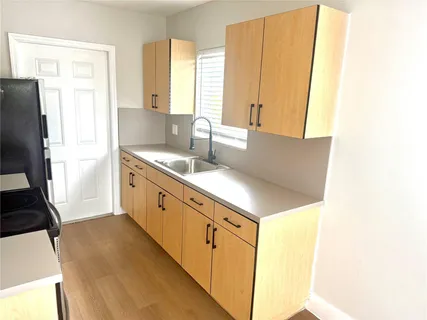 $1,750 | 720 Northeast 7th Street, Unit 9, Hallandale Beach, FL 33009