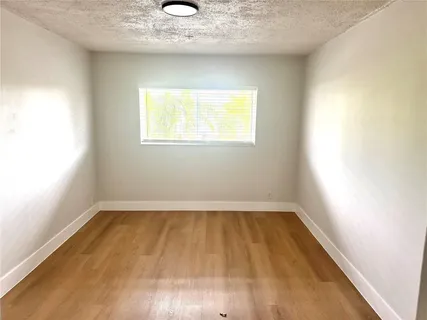 $1,750 | 720 Northeast 7th Street, Unit 9, Hallandale Beach, FL 33009