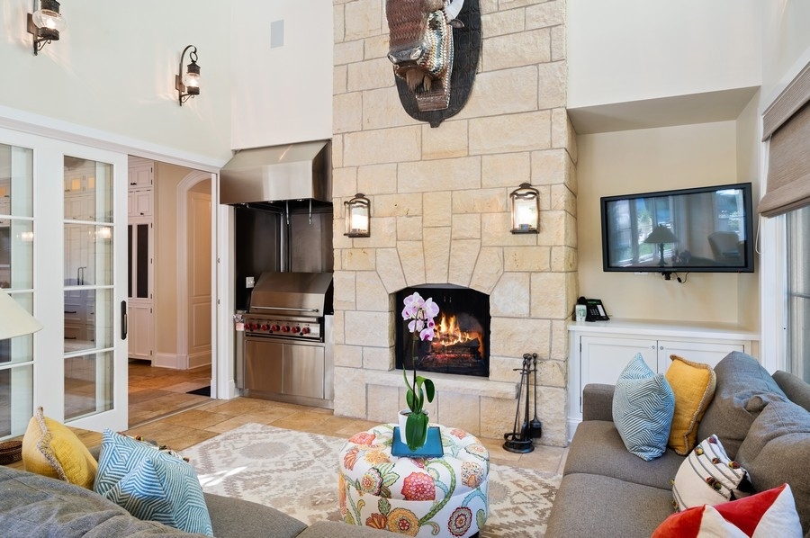 312 Woodley Road Winnetka, IL 60093 - Photo 25 of 96