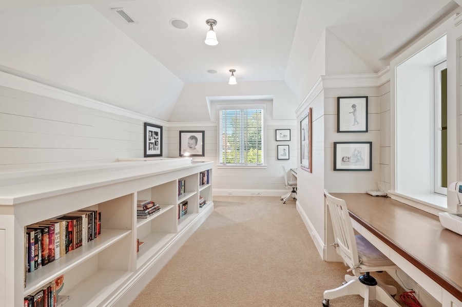 312 Woodley Road Winnetka, IL 60093 - Photo 53 of 96