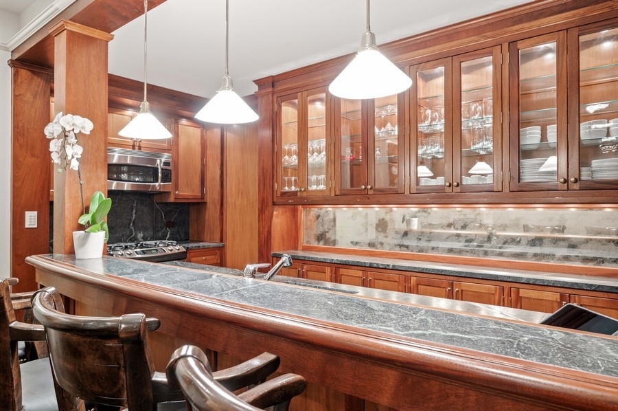 312 Woodley Road Winnetka, IL 60093 - Photo 55 of 96