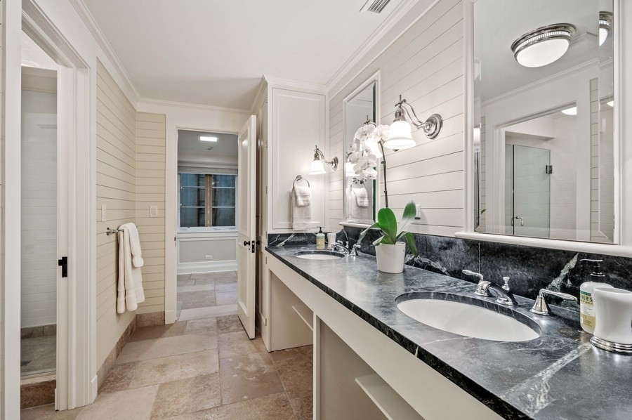 312 Woodley Road Winnetka, IL 60093 - Photo 63 of 96