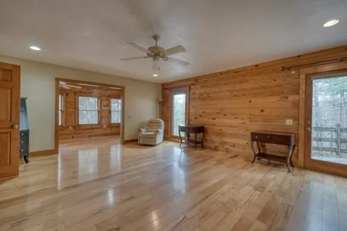 $879,000 | 978 Ashley Lane, Young Harris, GA 30582