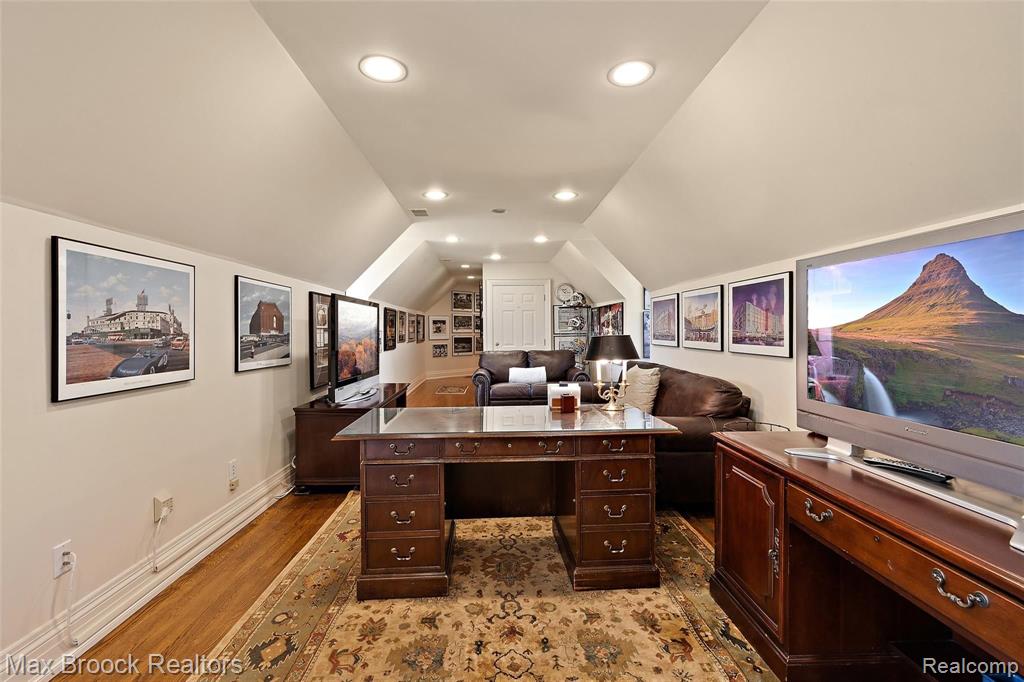 28501 West 14 Mile Road Farmington Hills, MI 48334 - Photo 48 of 67