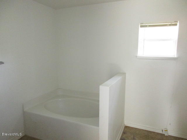 439 Scarlet Road Southwest Palm Bay, FL 32908 - Photo 3 of 12 Master Bath