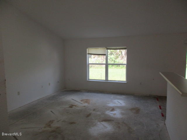 439 Scarlet Road Southwest Palm Bay, FL 32908 - Photo 5 of 12 Dining Area