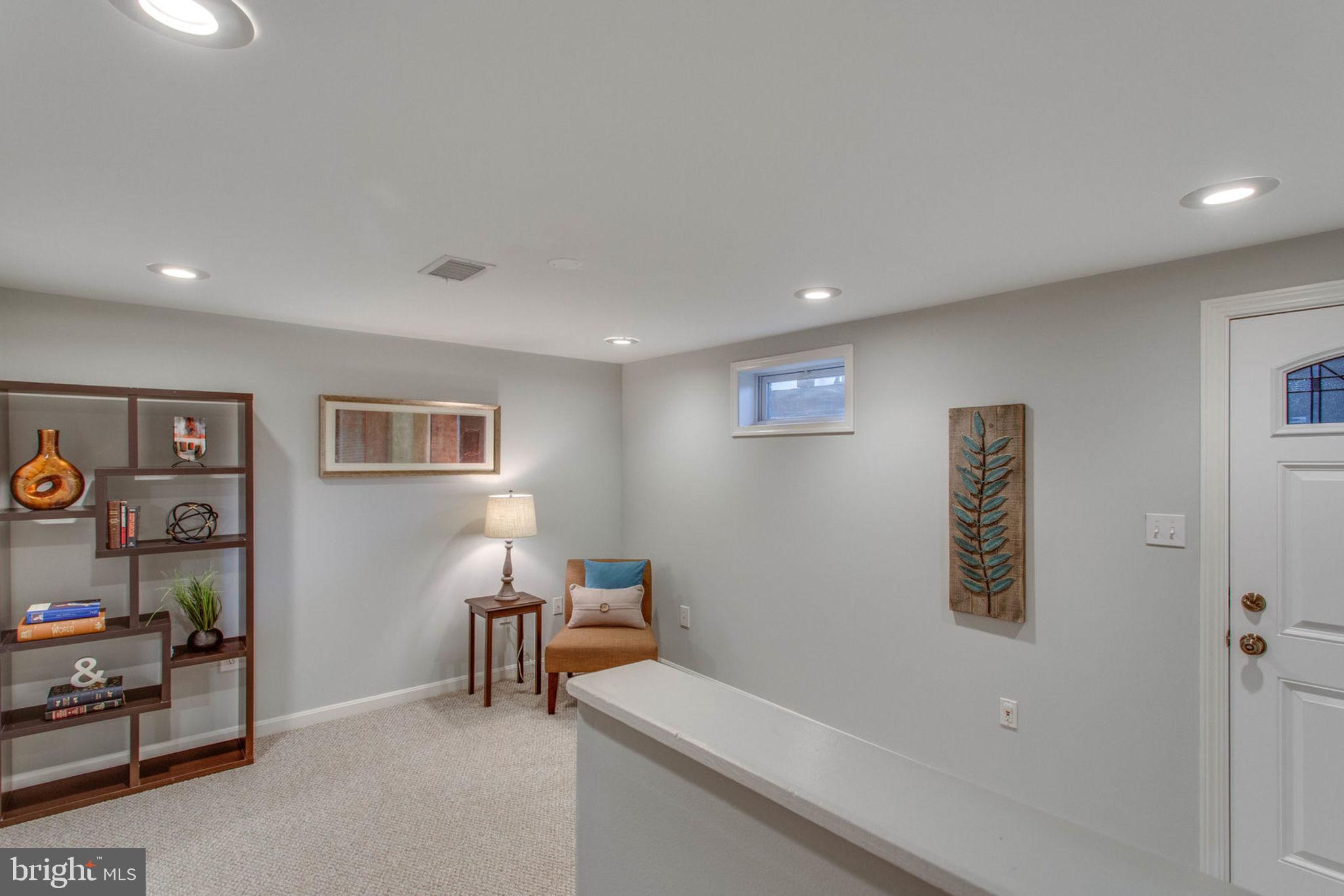 6808 Hackberry Street Springfield, VA 22150 - Photo 46 of 50 Work here, craft here, read here