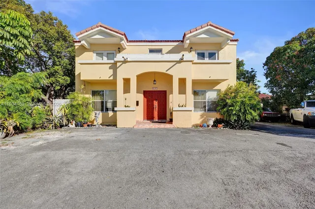 $639,000 | 4141 West 4th Avenue, Hialeah, FL 33012
