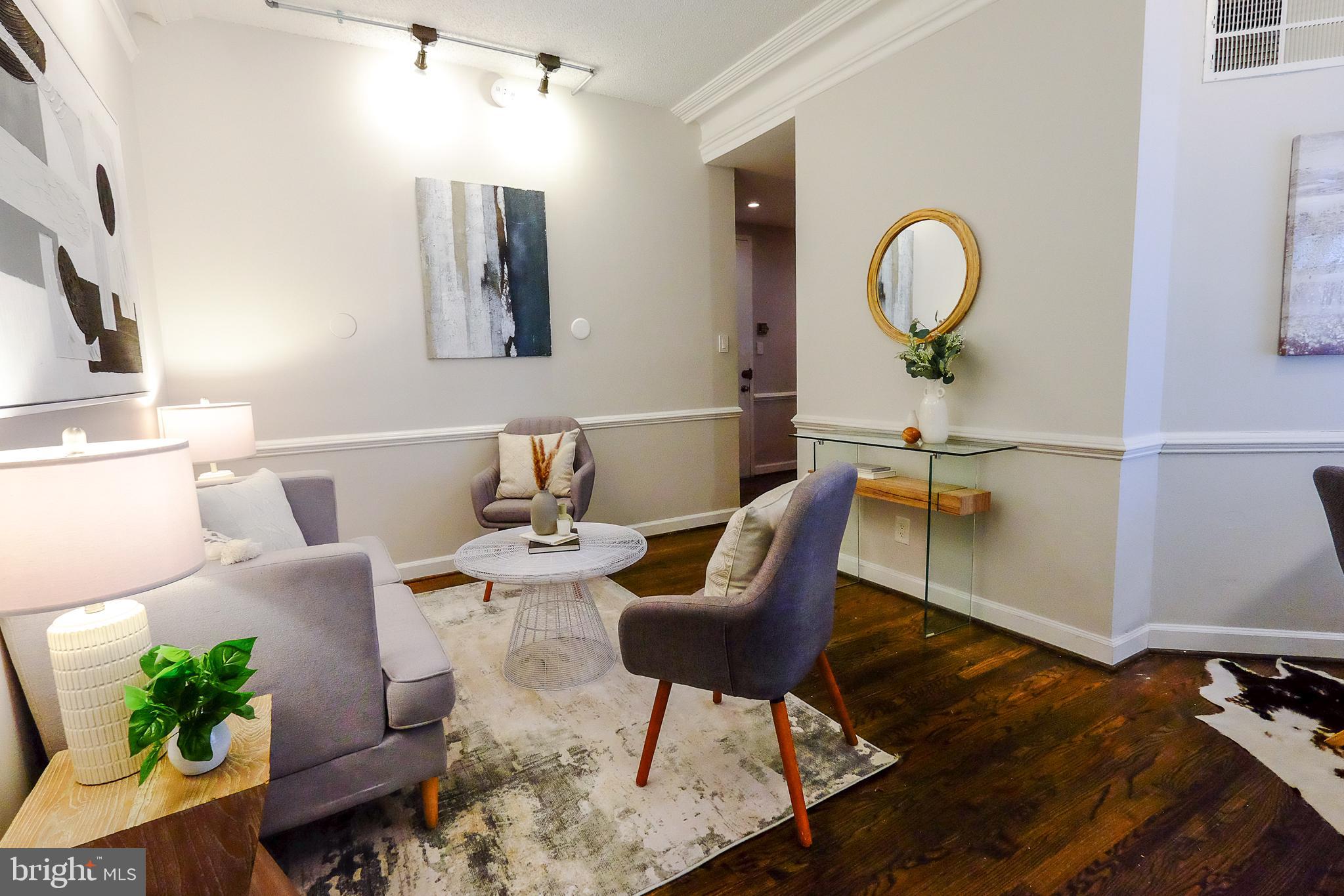 2123 California Street Northwest, Unit B7 Washington, DC 20008 - Photo 4 of 23 Living Area