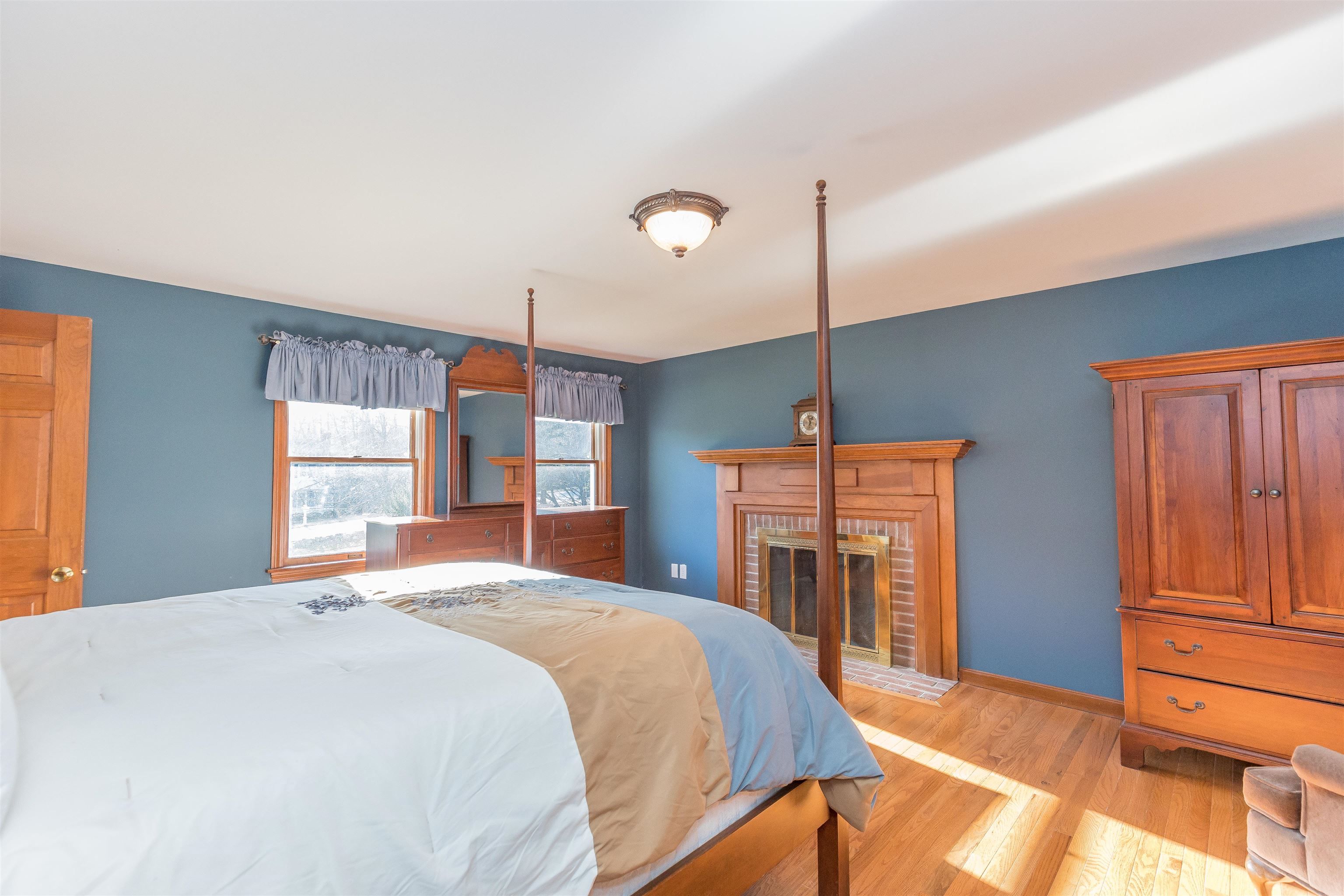 19 Berkeley Street Pelham, NH 03076 - Photo 36 of 40