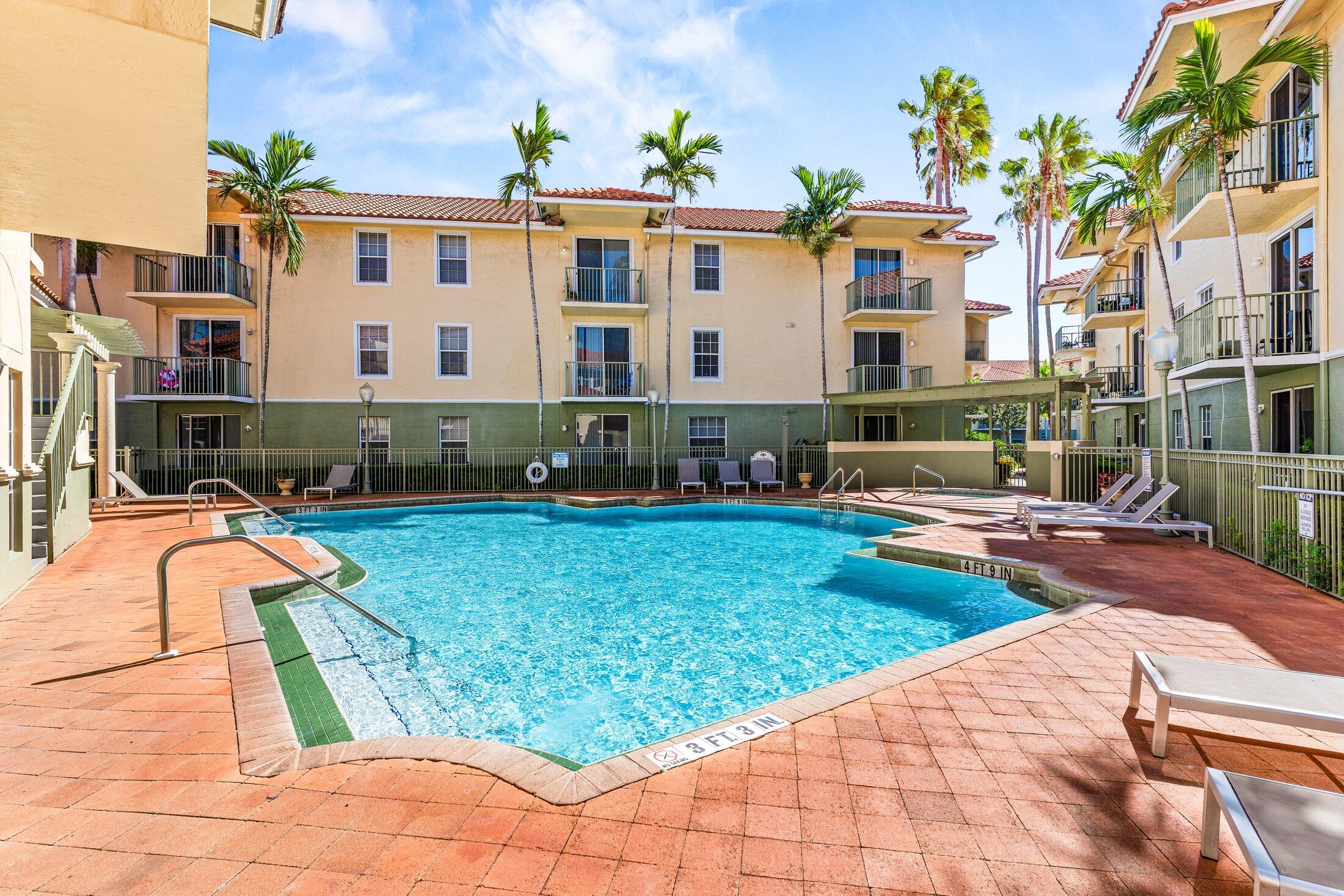 1951 Brandywine Road East, Unit 77105 West Palm Beach, FL 33409 - Photo 18 of 35 027-1951BrandywineRoad-WestPalmBeach-FL-