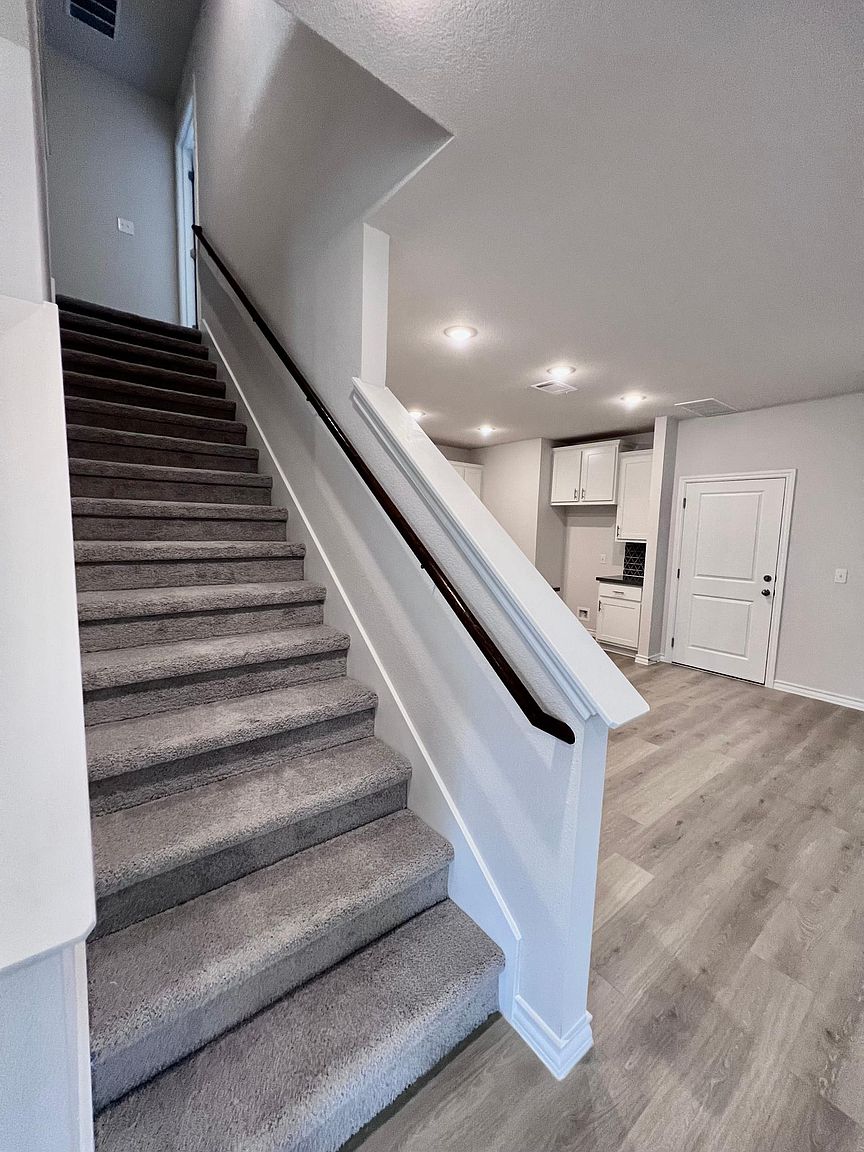 4701 Lavender Field Path, Unit 186 Austin, TX 78723 - Photo 15 of 29 a view of entryway and hall