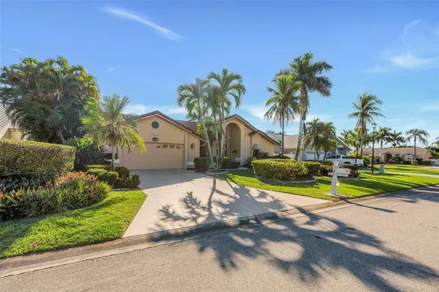 $675,000 | 8866 Banyan Cove Circle, Fort Myers, FL 33919