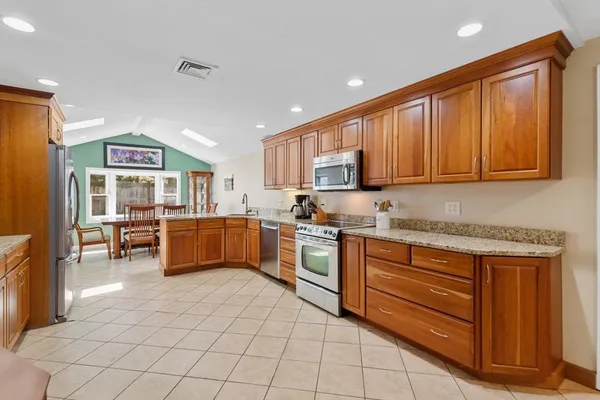 $709,900 | 52 Coolidge Road, Danvers, MA 01923
