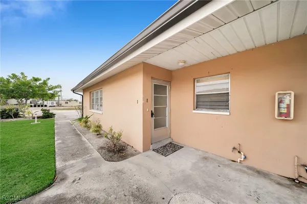 $1,200 | 4824 Lucaya Drive, Unit 1, Cape Coral, FL 33904