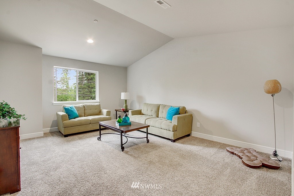 7804 Connells Prairie Road East Buckley, WA 98321 - Photo 12 of 22 Gallery Image 12