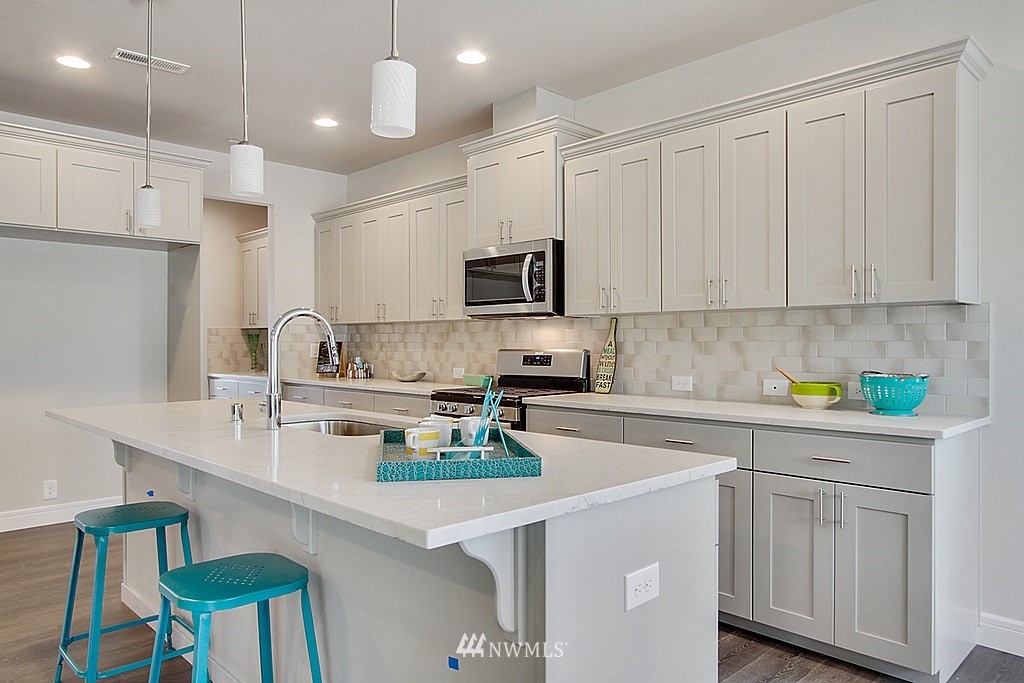 7804 Connells Prairie Road East Buckley, WA 98321 - Photo 8 of 22 Gallery Image 8
