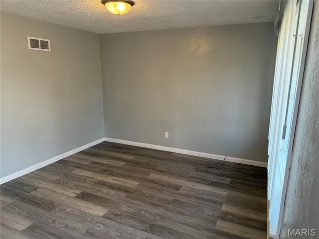 $120,000 | 9713 Dennis Drive, St. Louis, MO 63136