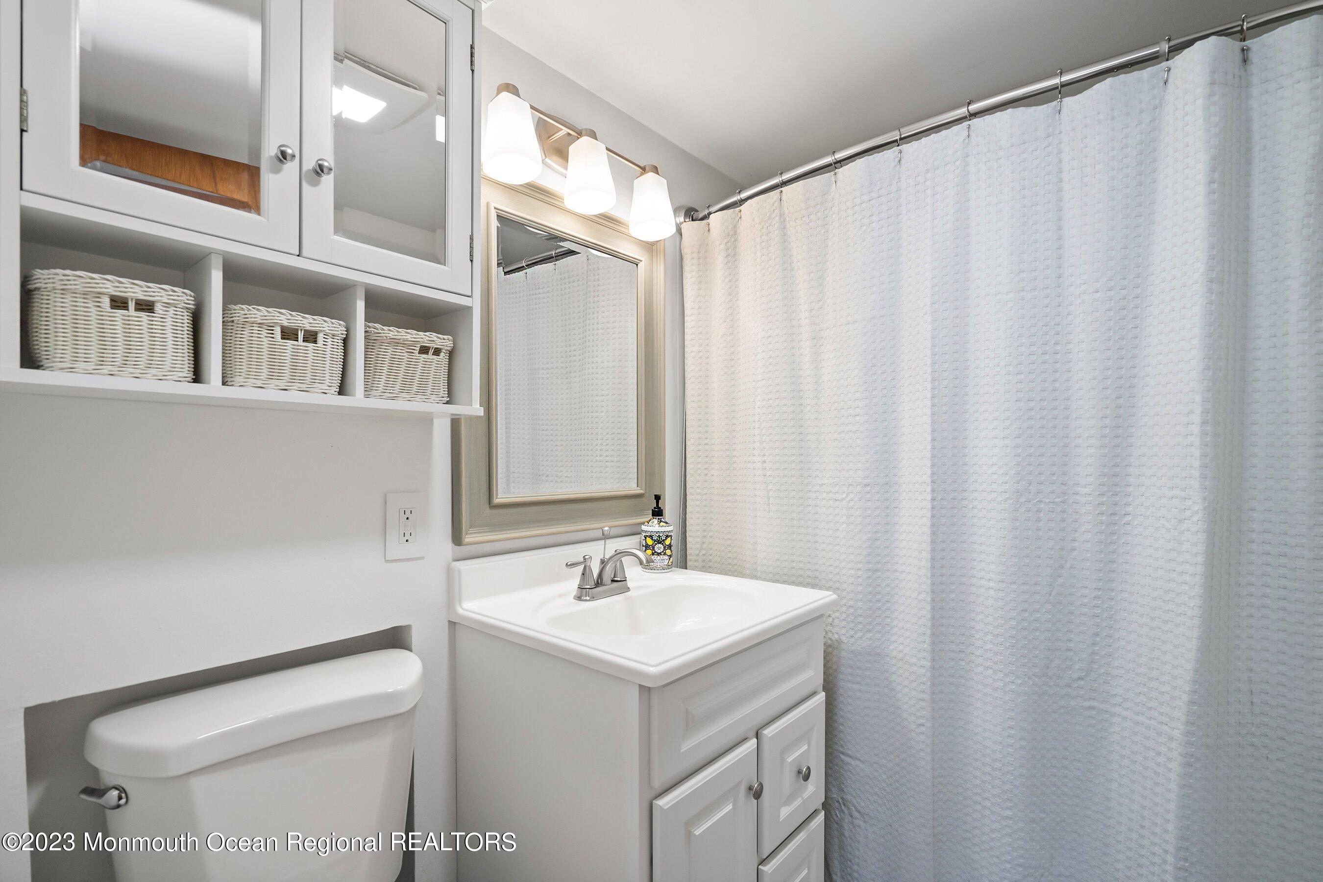 473 Mantoloking Road Brick, NJ 08723 - Photo 15 of 32 18-Bath 1