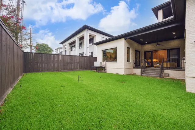 $1,985,000 | 4615 Verone Street, Bellaire, TX 77401