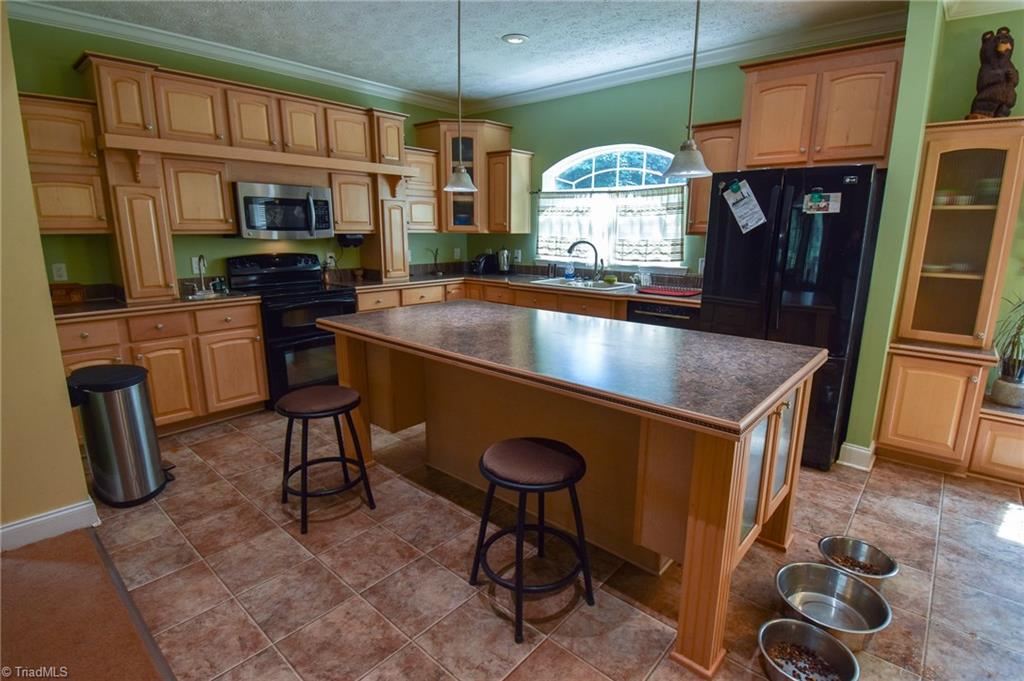 129 Heitman Road Lexington, NC 27295 - Photo 2 of 11 Gallery Image 2