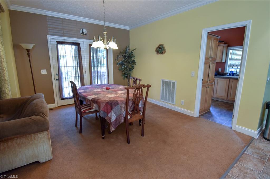 129 Heitman Road Lexington, NC 27295 - Photo 4 of 11 Gallery Image 4