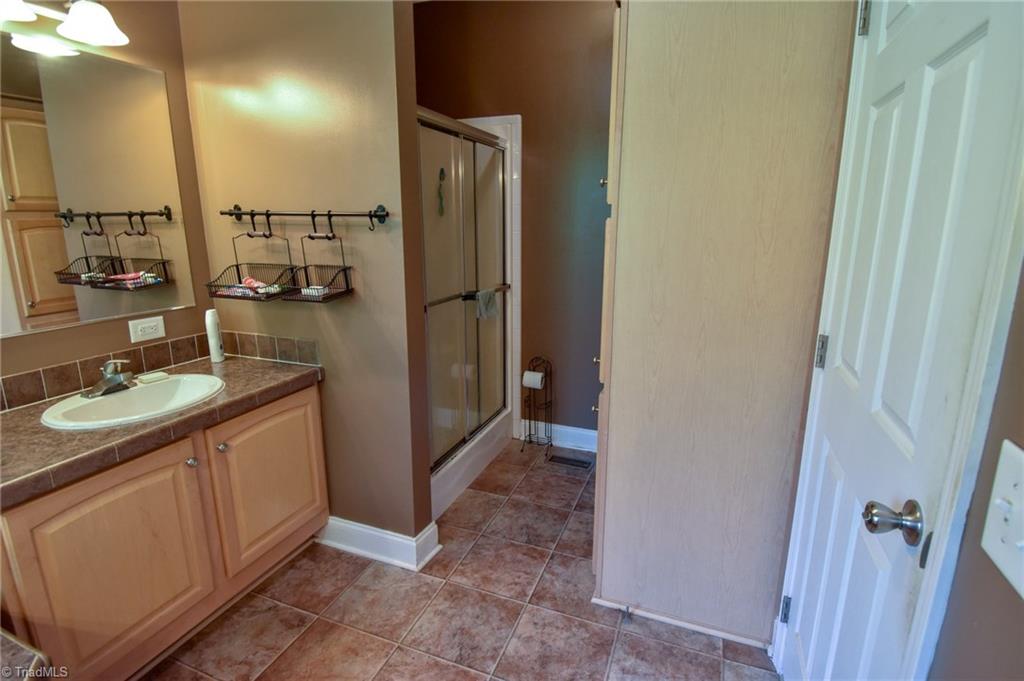 129 Heitman Road Lexington, NC 27295 - Photo 6 of 11 Gallery Image 6