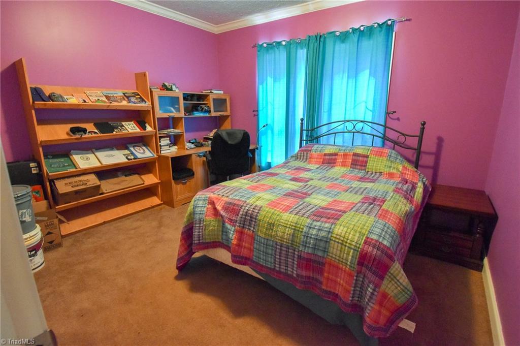 129 Heitman Road Lexington, NC 27295 - Photo 8 of 11 Gallery Image 8