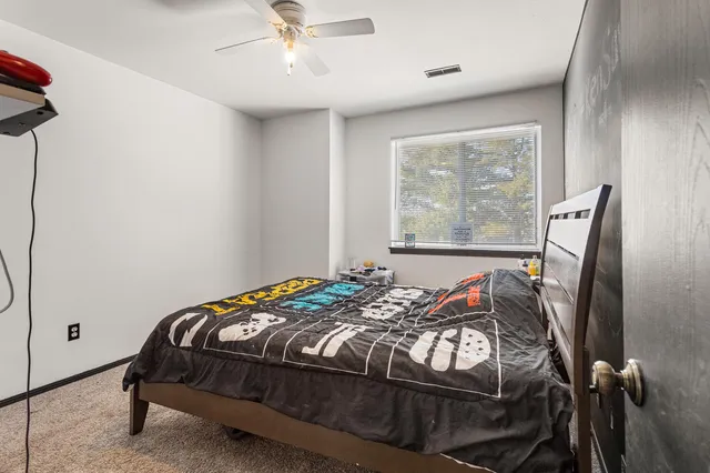 $189,900 | 409 Irvine Road, Unit 409, Champaign, IL 61822