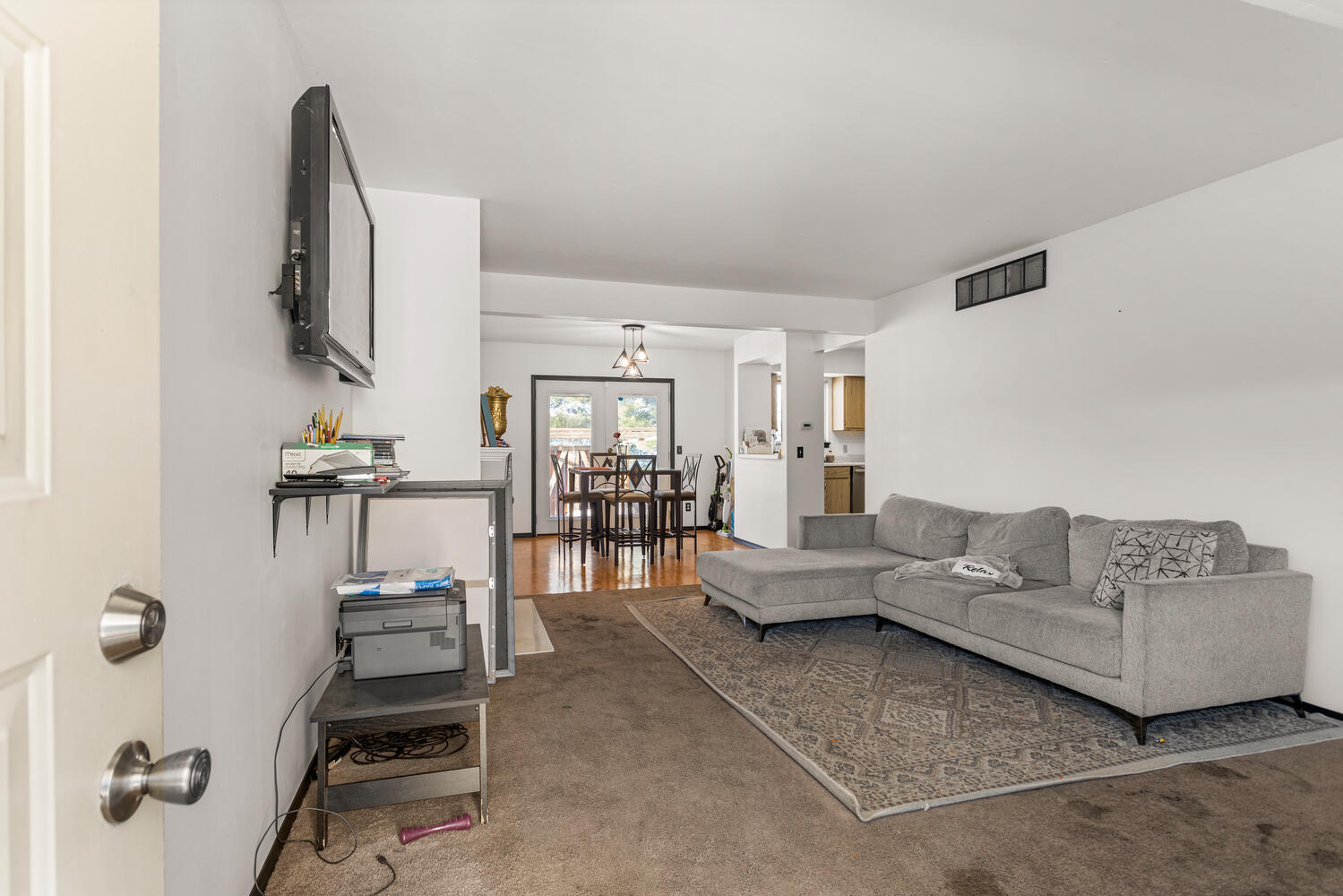 409 Irvine Road, Unit 409 Champaign, IL 61822 - Photo 4 of 29