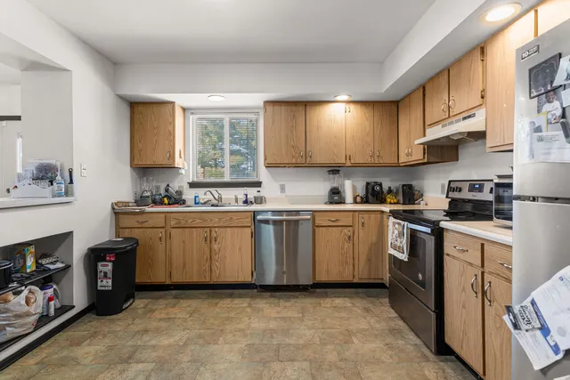 $189,900 | 409 Irvine Road, Unit 409, Champaign, IL 61822