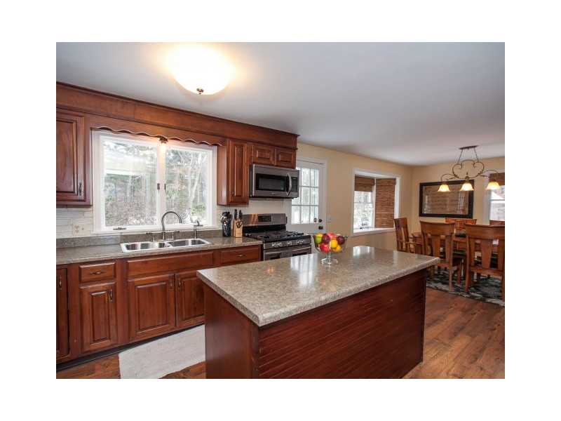 2065 Division Road East Greenwich, RI 02818 - Photo 5 of 19 Kitchen.