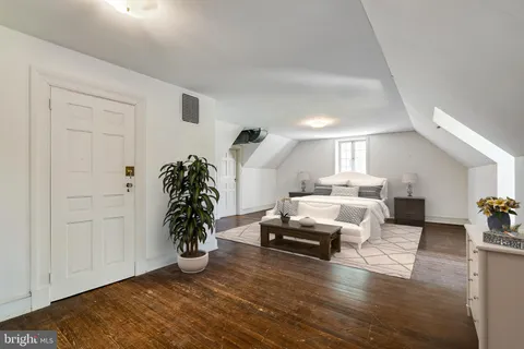 $2,596,000 | 1118 Indian Creek Road, Wynnewood, PA 19096