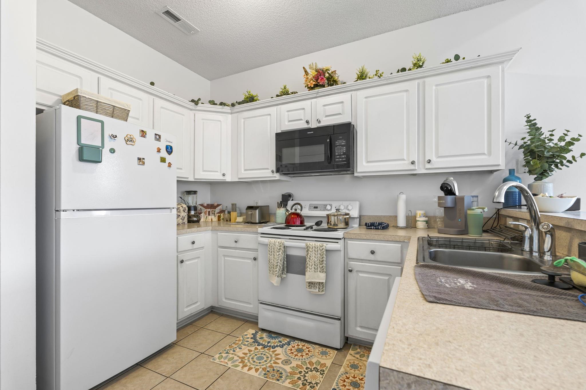 248 Sun Colony Boulevard, Unit A305 Longs, SC 29568 - Photo 8 of 20